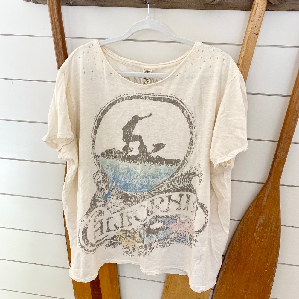 Magnolia Pearl California T-Shirt